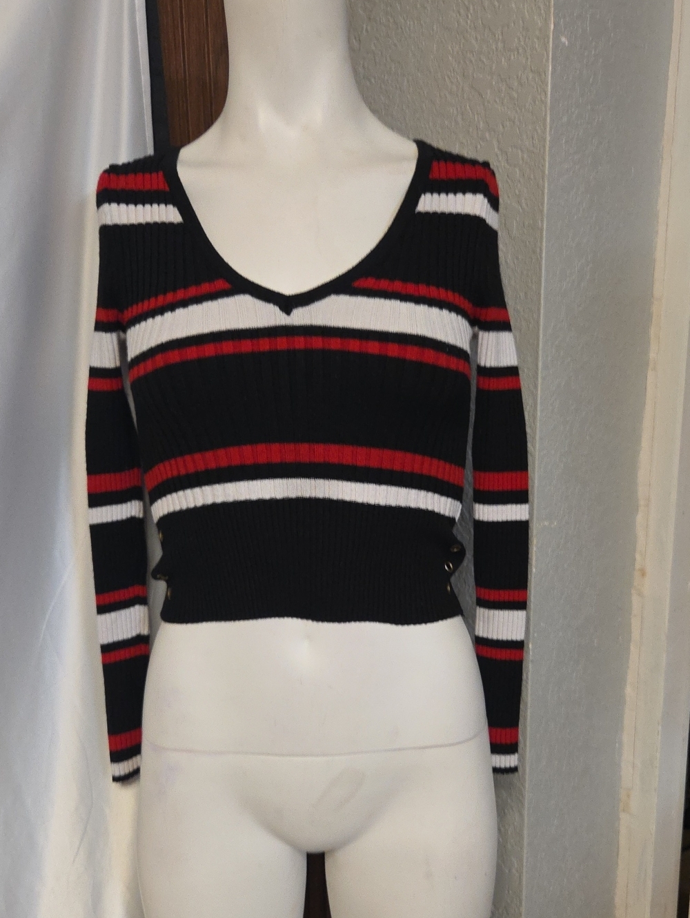 NOBO Black Red & White Striped V-Neck Ribbed Sweater [1646]